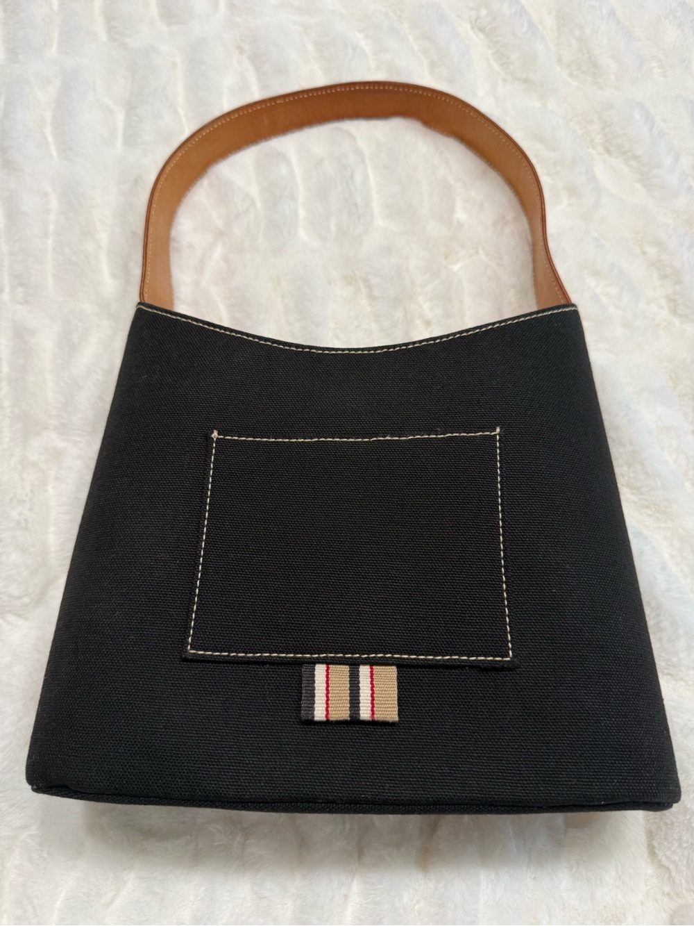 Burberry Black Canvas Shoulder Bag Nova-check interior